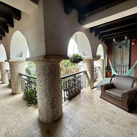 Villa Mansión Con Suites, Piscina, Jacuzzi Y Rooftop Cartagena