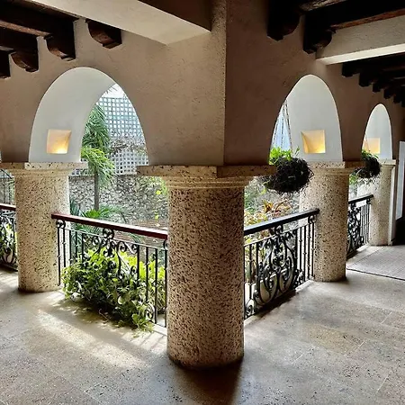 Mansión Con Suites, Piscina, Jacuzzi Y Rooftop * Cartagena