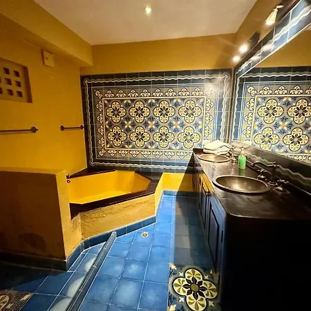 Villa Mansión Con Suites, Piscina, Jacuzzi Y Rooftop Cartagena
